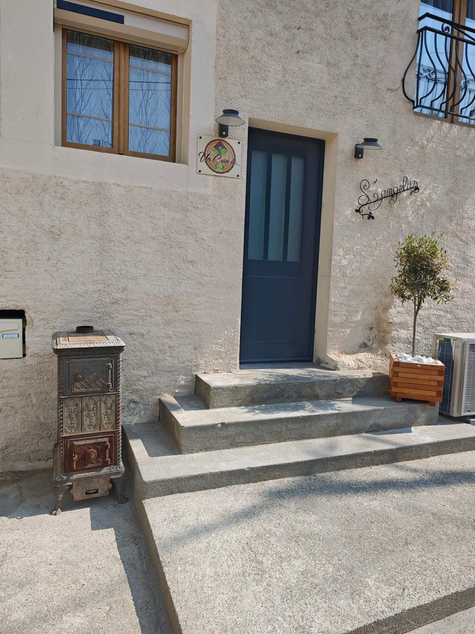 Property building, Patio