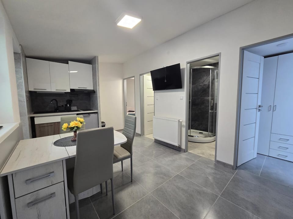 TV and multimedia, Dining area, kitchen