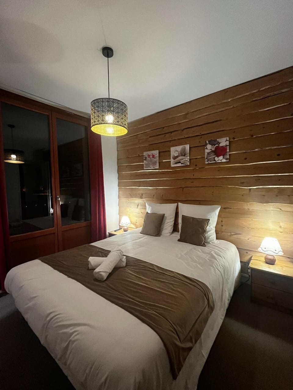 Hôtel Au Feu De Bois Hotel in Auvergne-Rhône-Alpes