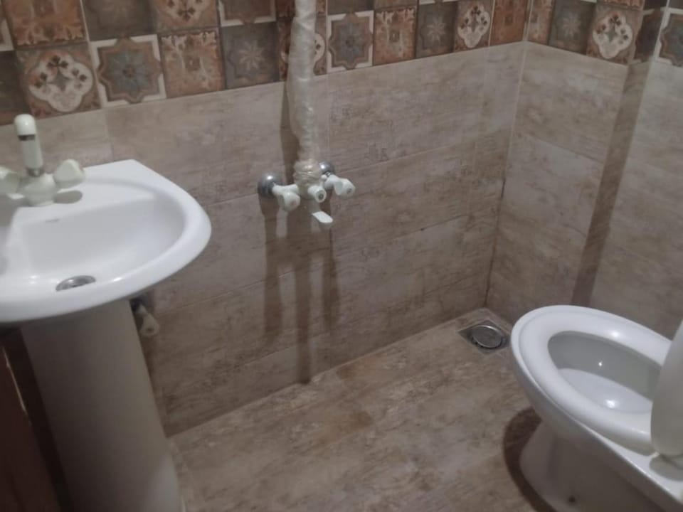 Oasis inn apartment s Apartment in Karachi