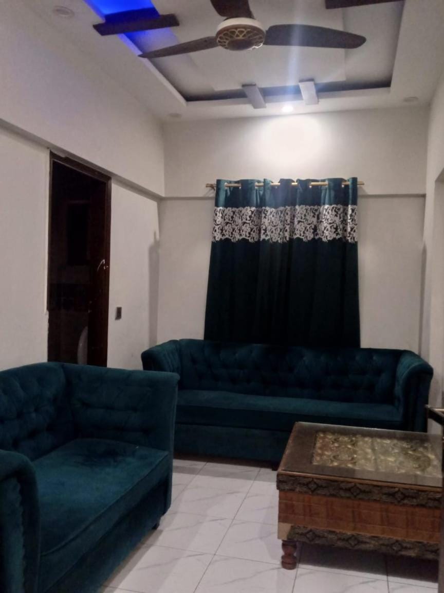 Oasis inn apartment s Apartment in Karachi