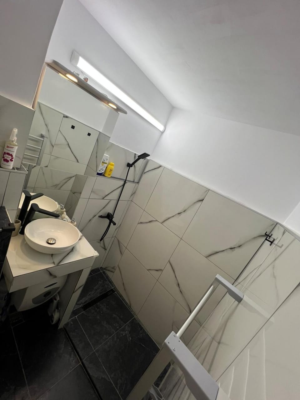 Shower, Toilet, Bathroom