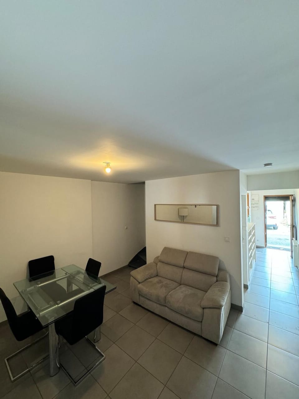 Living room, Dining area