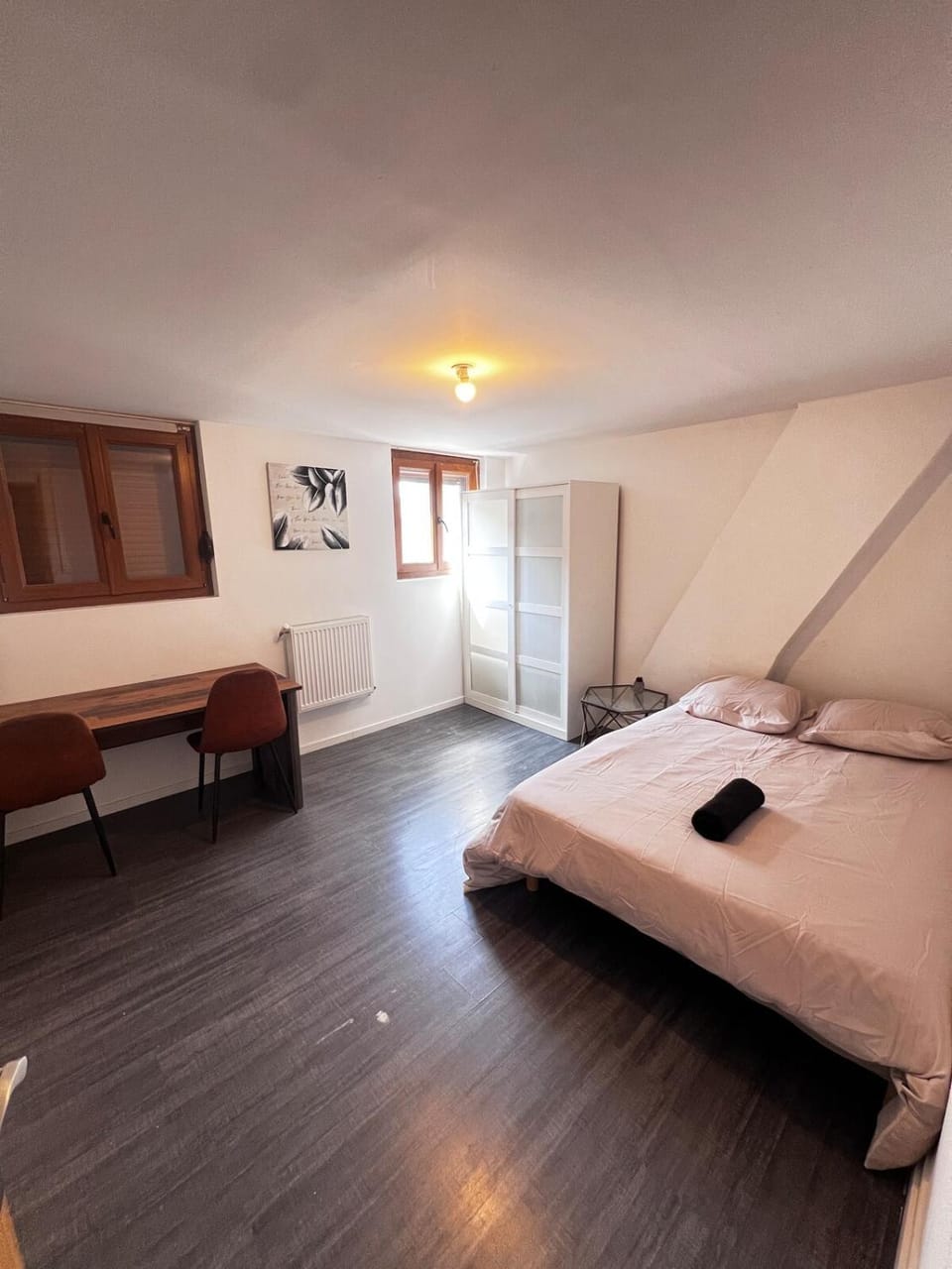 Bed, Photo of the whole room, Bedroom, wardrobe