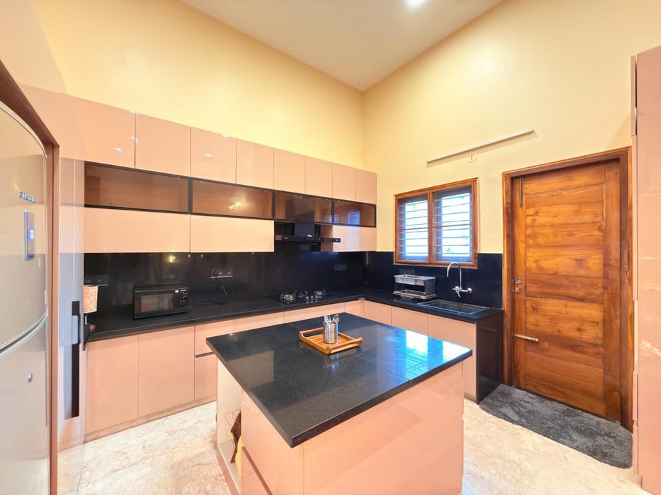 Aurora Heights 4-BHK Luxury Spacez Villa with Private Theatre Villa in Bengaluru