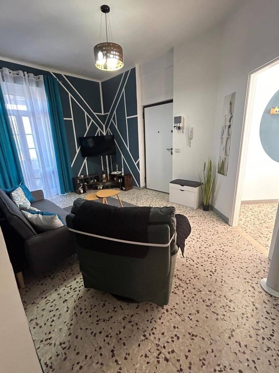 Lyhnida Vacation Home Apartment in Imperia