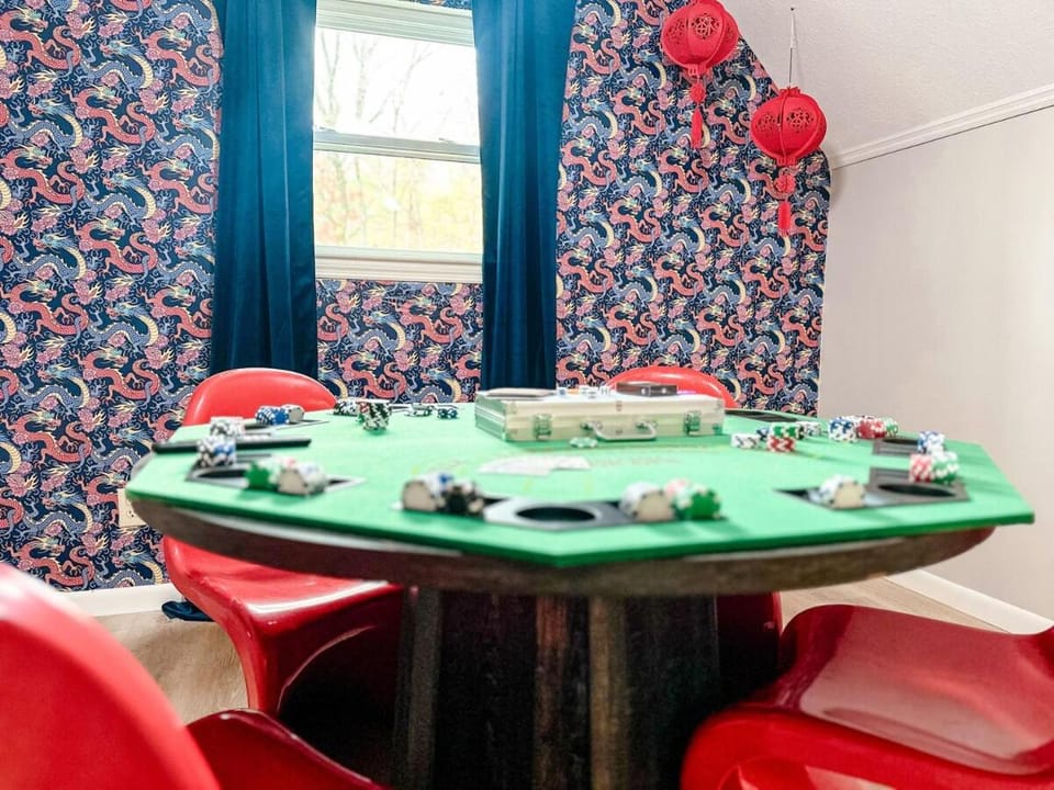 Lake House near Lookout Mt - Theater, Gym & Arcade Apartment in Trenton