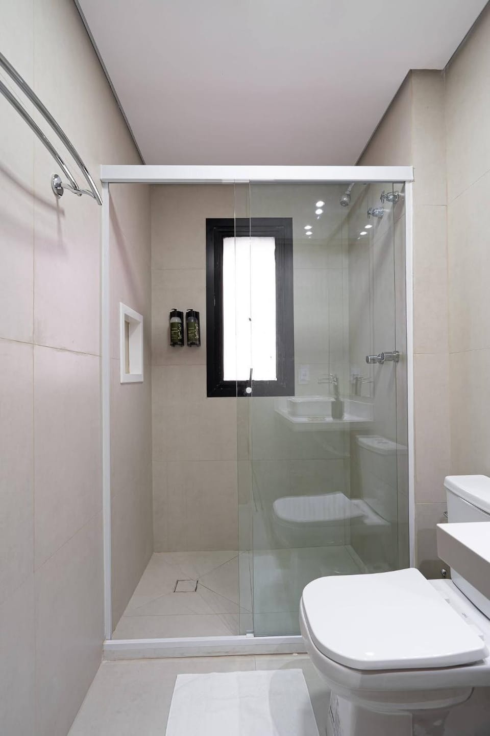 Shower, Bathroom, towels