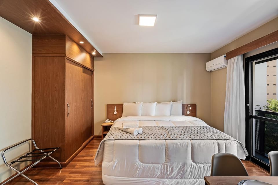 Bed, Photo of the whole room, wardrobe, air conditioner