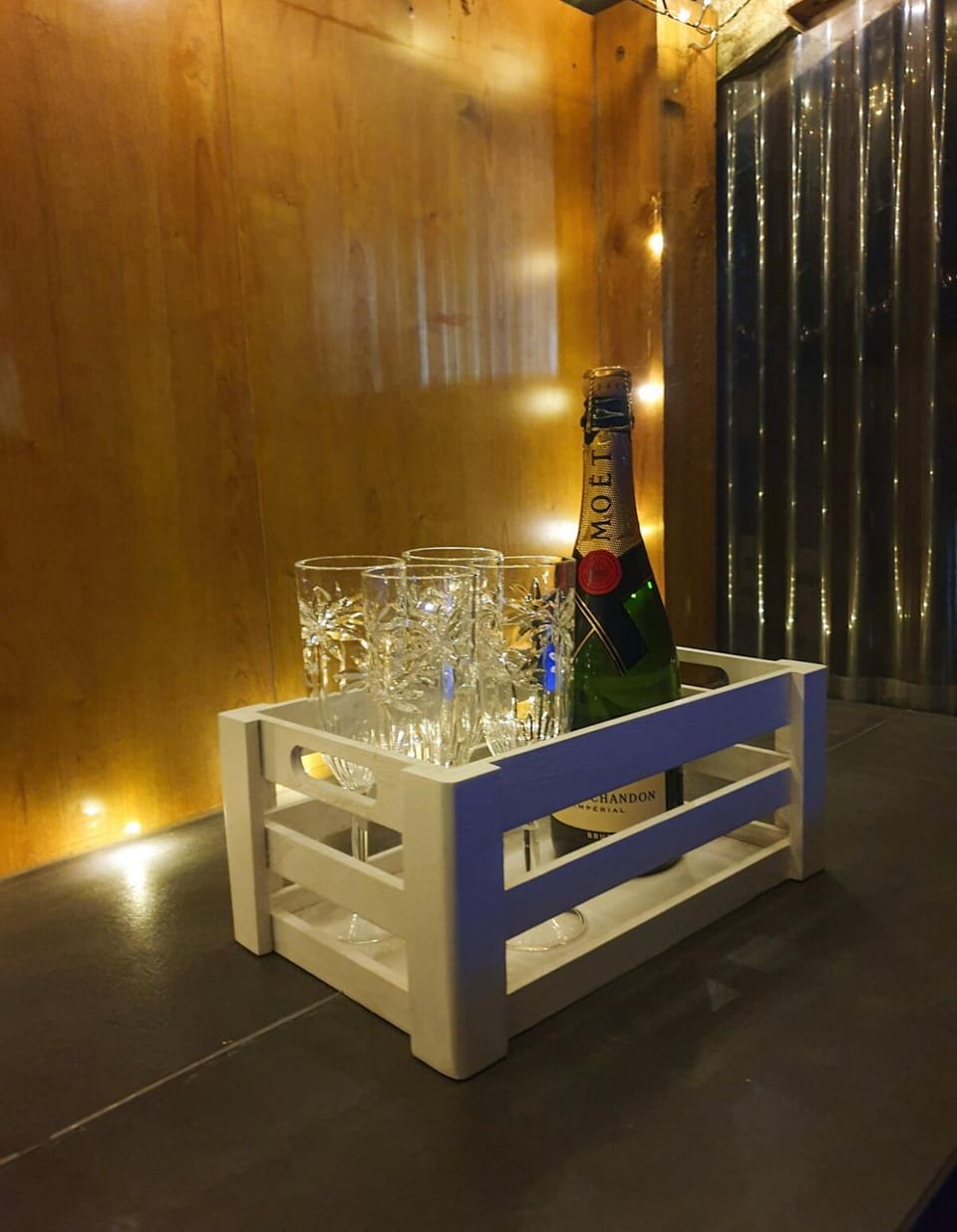 Lounge or bar, Drinks