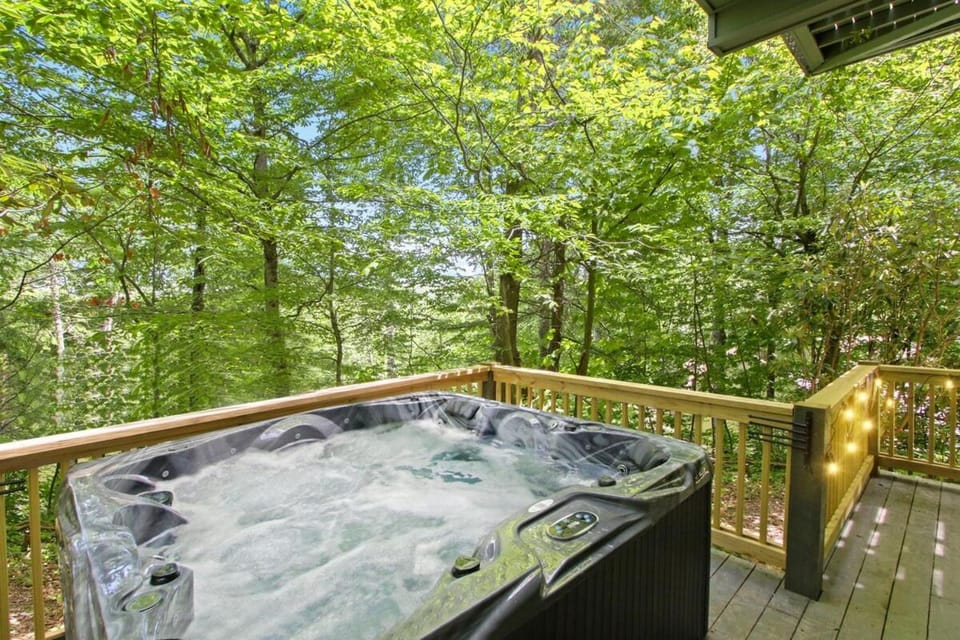 Day, Hot Tub, View (from property/room)