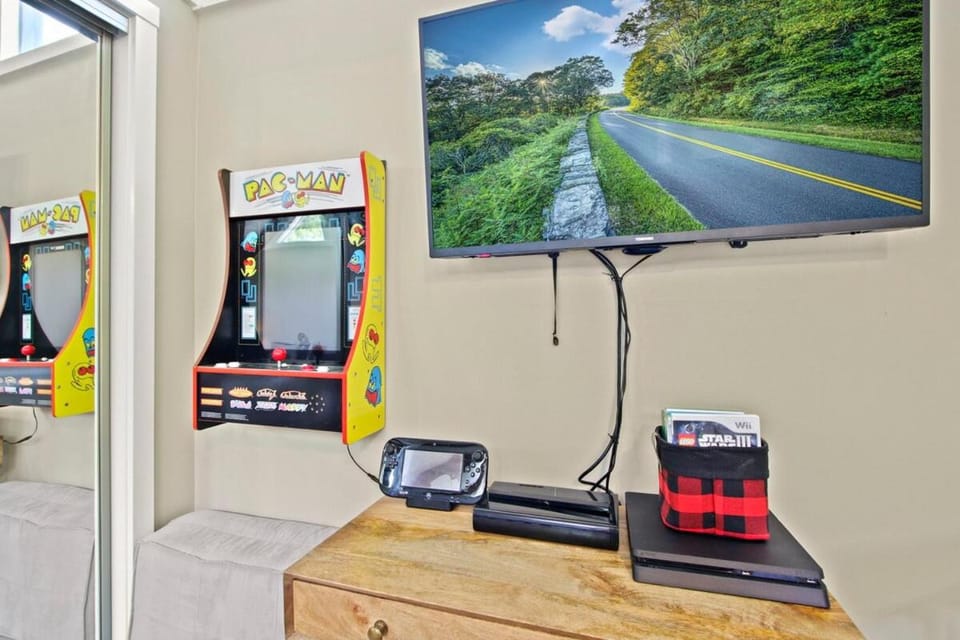 Activities, Game Room, Garden, TV and multimedia