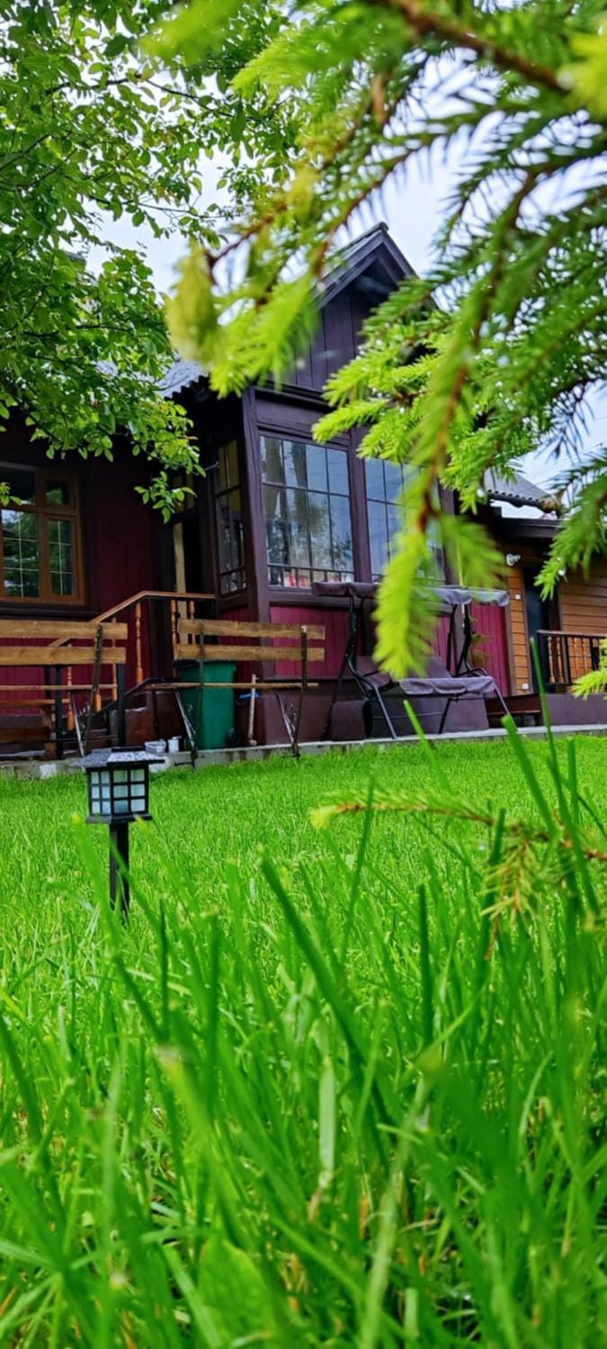 Property building, Spring, Day, Natural landscape, Garden, Garden view