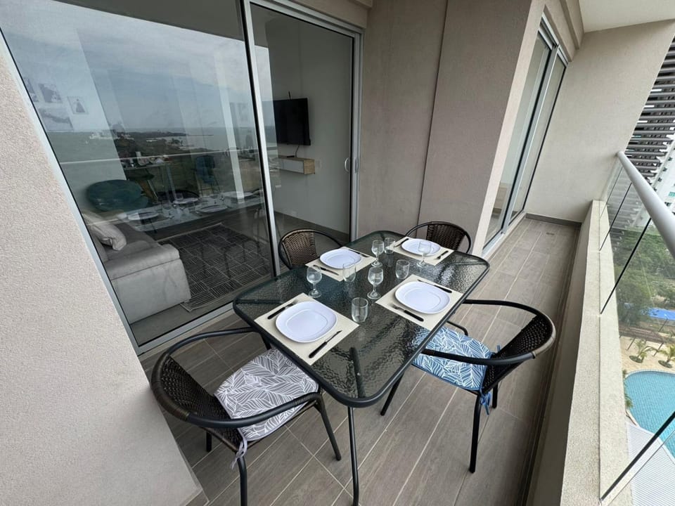 Balcony/Terrace, Dining area, Pool view