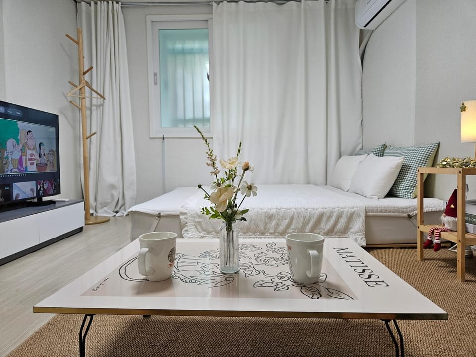 행궁동-House1 Apartment in Gyeonggi-do