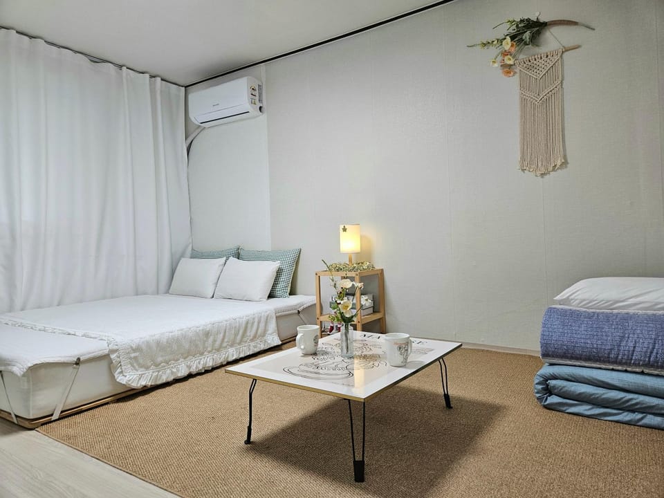 행궁동-House1 Apartment in Gyeonggi-do