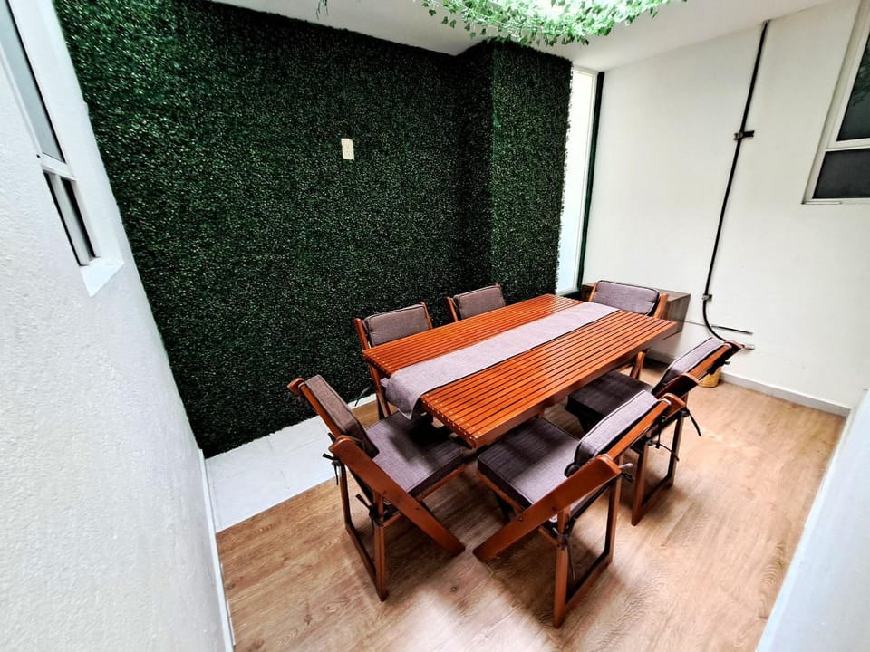 Edificio Villalongin No. 183 Apartment in Mexico City