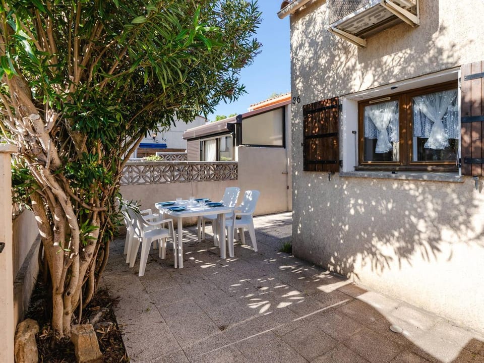 Villa T3 à Gruissan avec climatisation et jardin - FR-1-409A-36 Villa in Gruissan