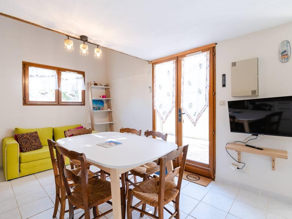 Villa T3 à Gruissan avec climatisation et jardin - FR-1-409A-36 Villa in Gruissan