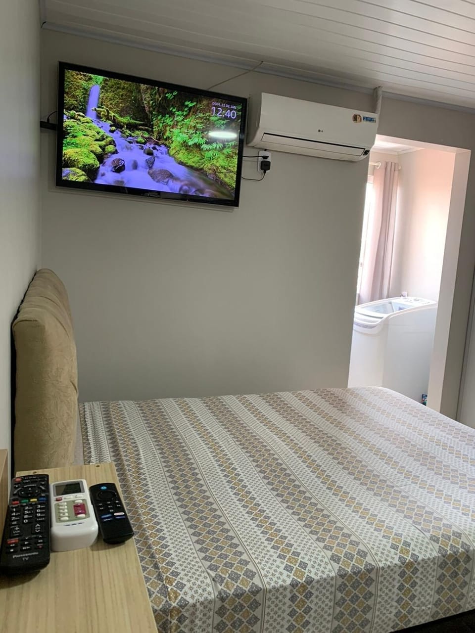 Lindo JK para 2 pessoas com garagem wifi e ar condicionado Apartment in São Leopoldo