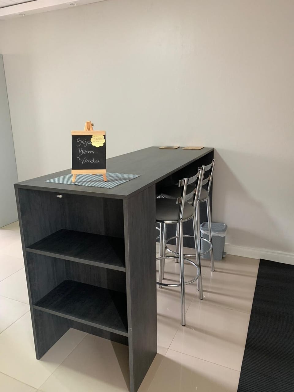 Lindo JK para 2 pessoas com garagem wifi e ar condicionado Apartment in São Leopoldo