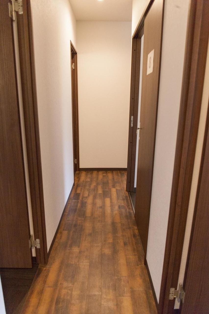 No2 10 minutes by train to Shinjuku A shared hotel with 12 rooms a hostel with private rooms Apartment in Shibuya