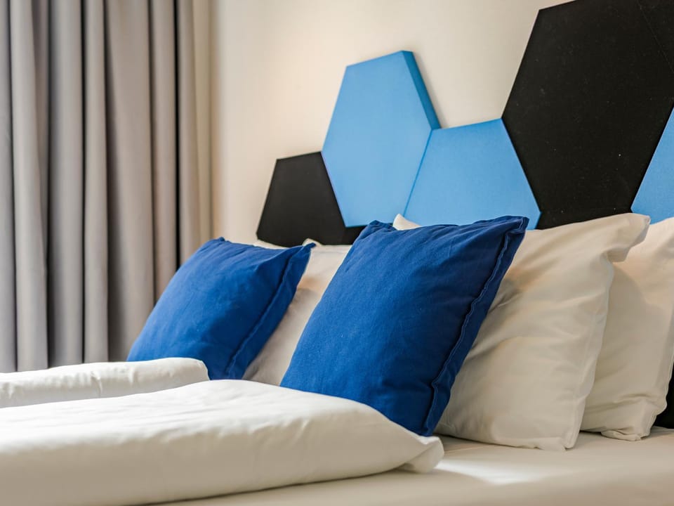 Other, Photo of the whole room, Decorative detail, Bedroom, On site