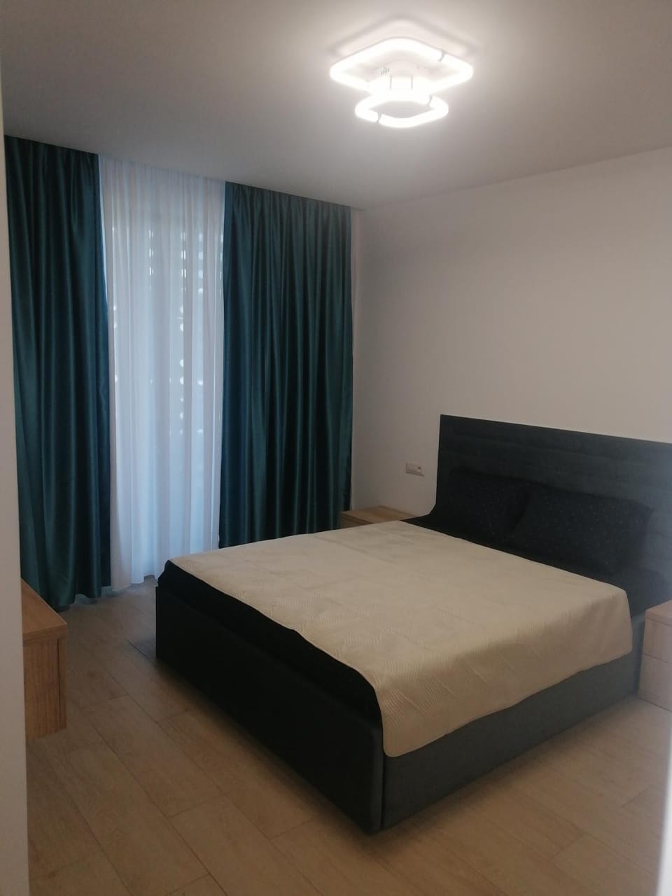 MARIA Sea View Lake ON Apartment in Constanta
