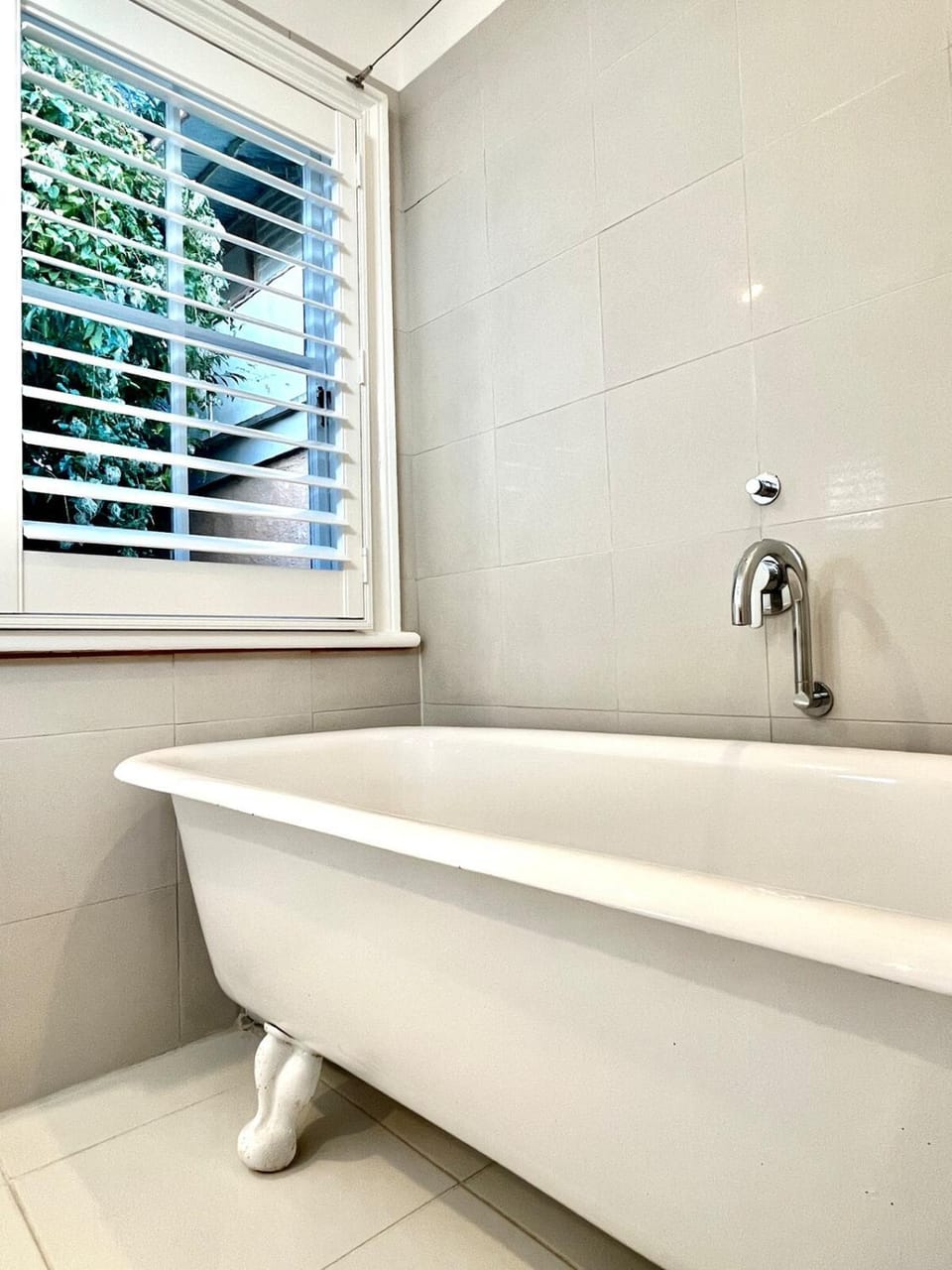 Bathroom, Bath