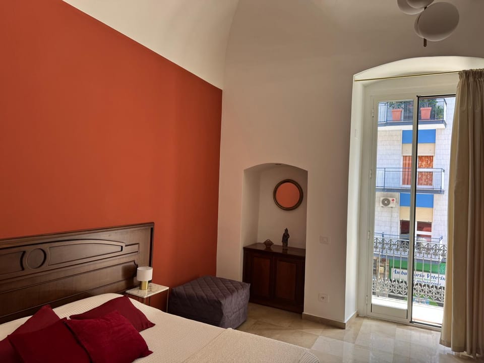 Bed, Balcony/Terrace, Photo of the whole room, Bedroom