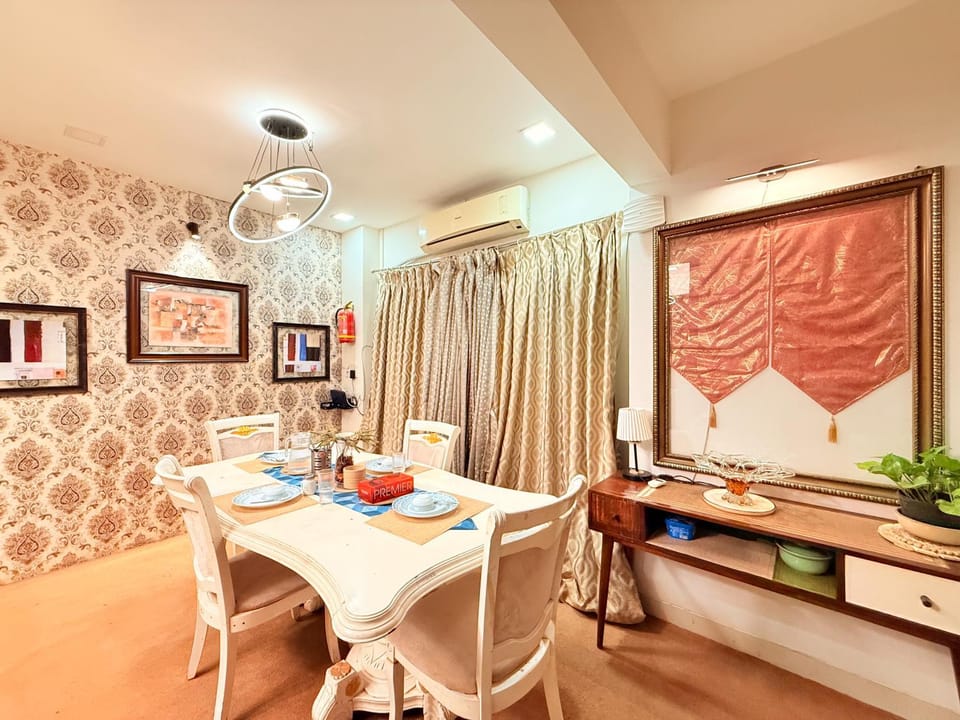 Hilltop Hideaway Party Friendly 4BHK Pool Villa by Spacez Villa in Mumbai