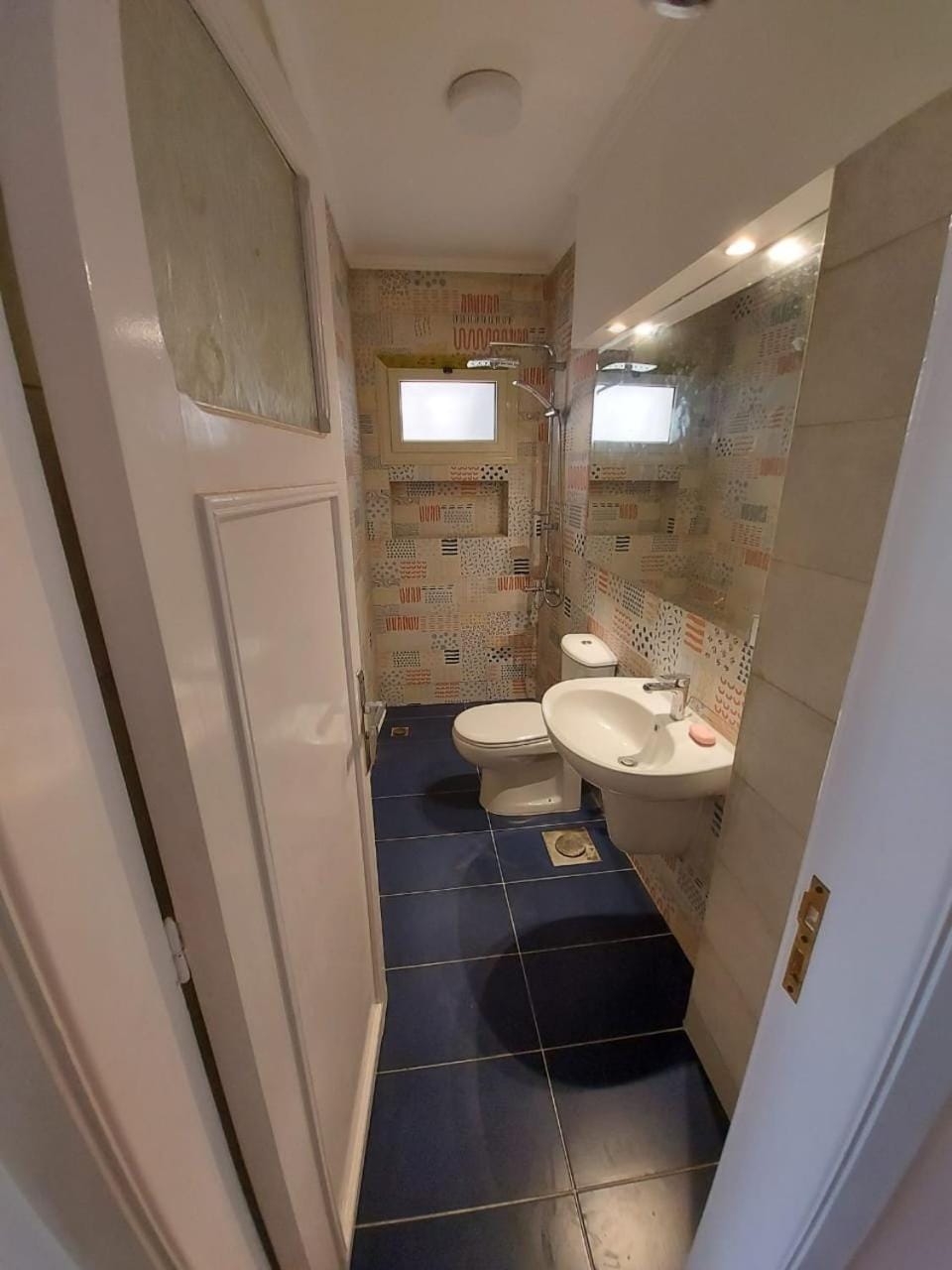 Shower, Toilet, Bathroom, bidet