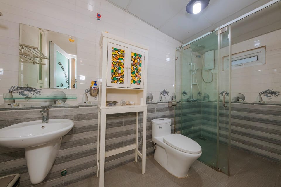 Shower, Bathroom