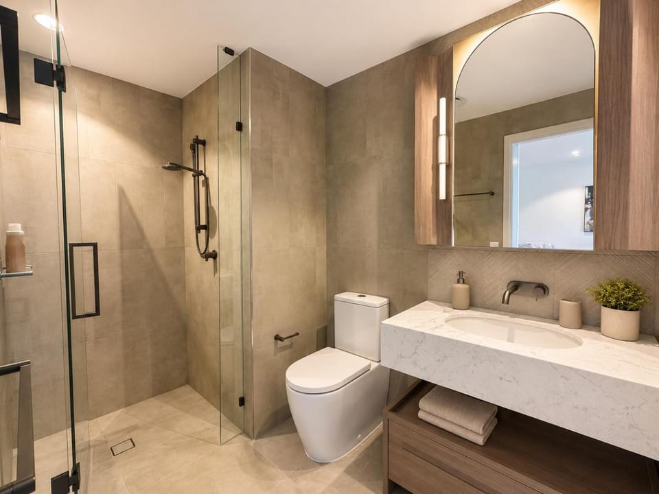 Queens Wharf Diamond Level 60, Sleep 5, 1 carpark Apartment in Brisbane City