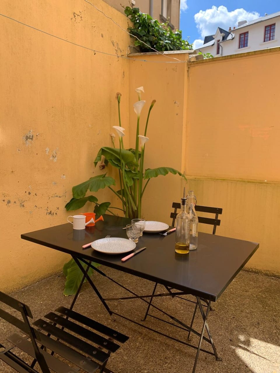 Patio, Day, Balcony/Terrace, Dining area