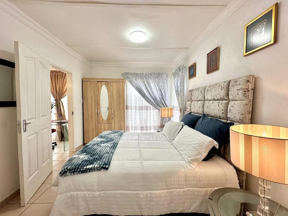 Long on Hill Bed and Breakfast in Sandton