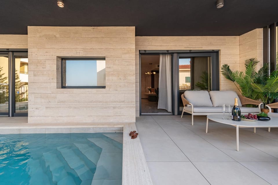 Day, Natural landscape, Pool view