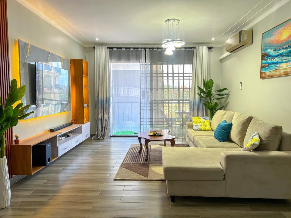 Communal lounge/ TV room, TV and multimedia, Living room, Photo of the whole room, Seating area, Evening entertainment, air conditioner
