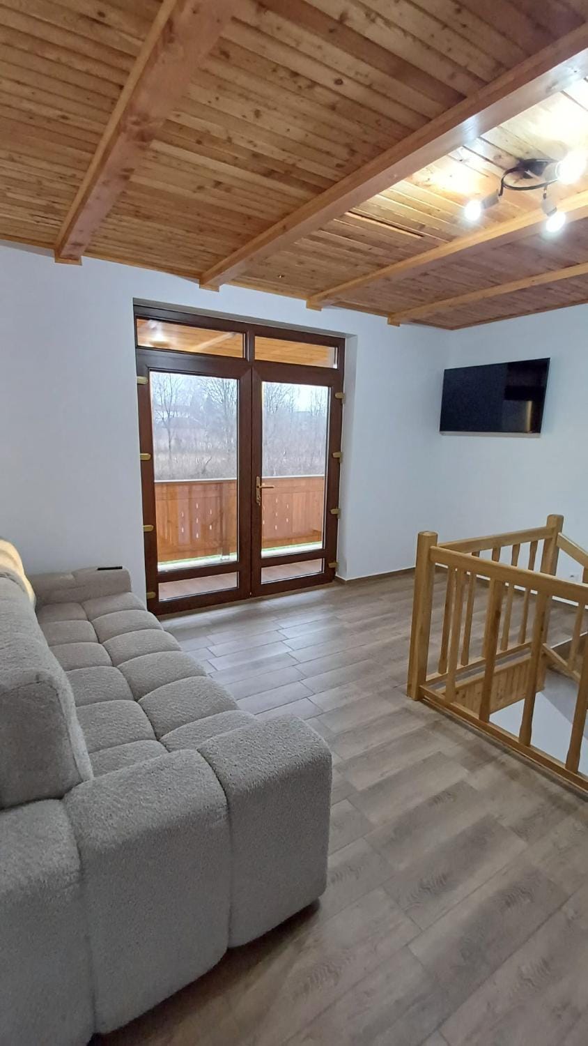 TV and multimedia, Seating area