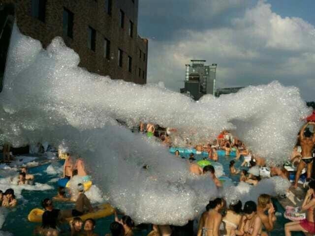 Swimming pool