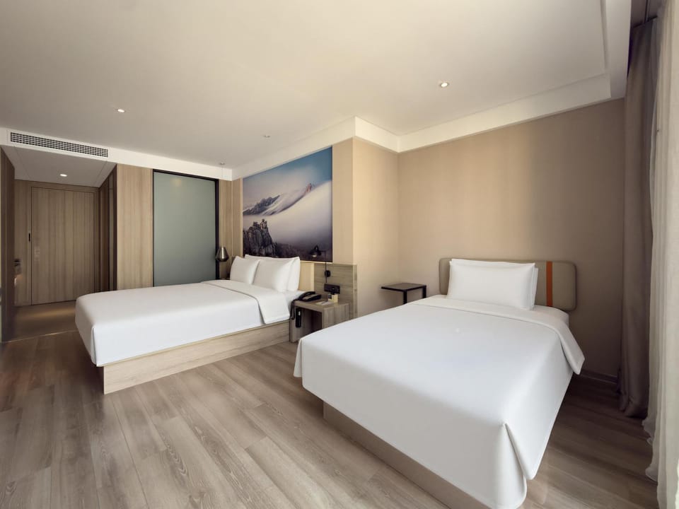 Atour Hotel Qingdao Zhanqiao Pier Sea View Hotel in Qingdao