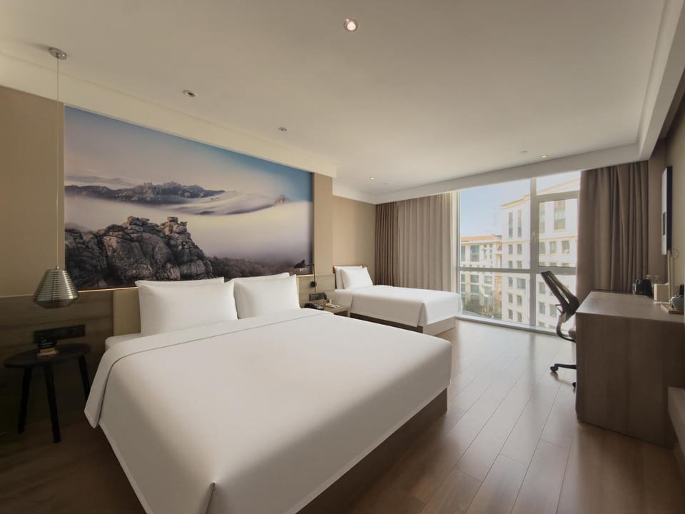 Atour Hotel Qingdao Zhanqiao Pier Sea View Hotel in Qingdao
