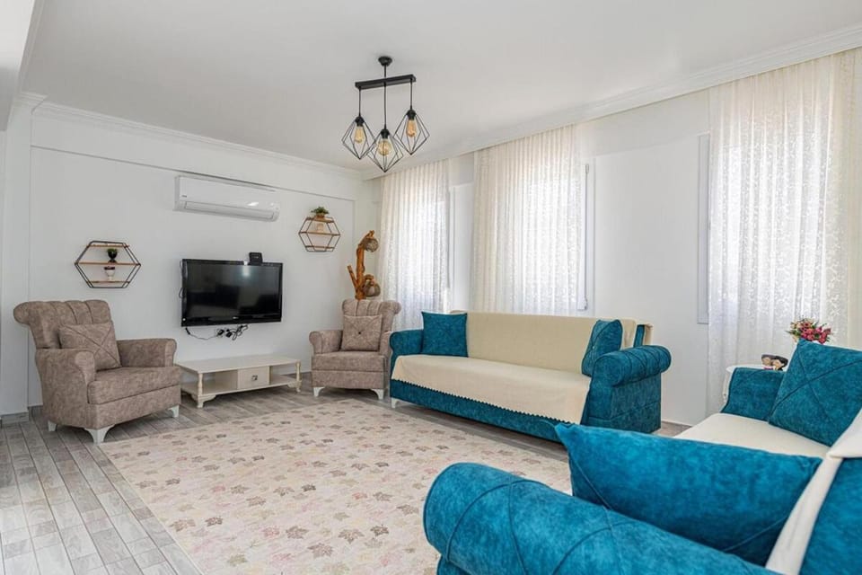 TV and multimedia, Living room, Seating area, air conditioner