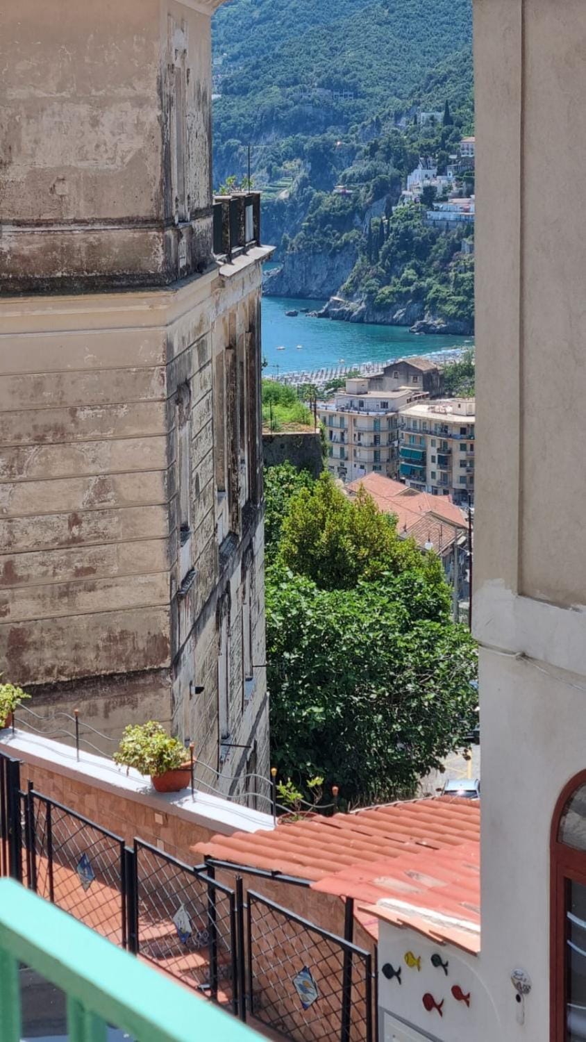 View (from property/room), Balcony/Terrace, City view, Landmark view, Sea view, Entertainment