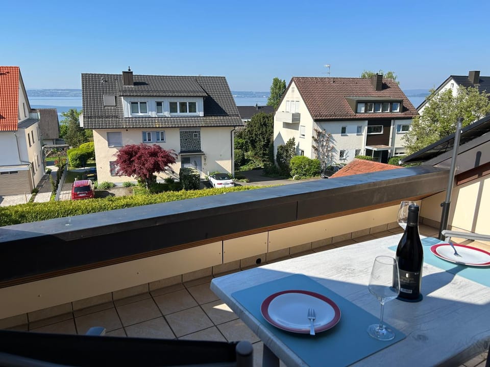 Day, Balcony/Terrace, Lake view