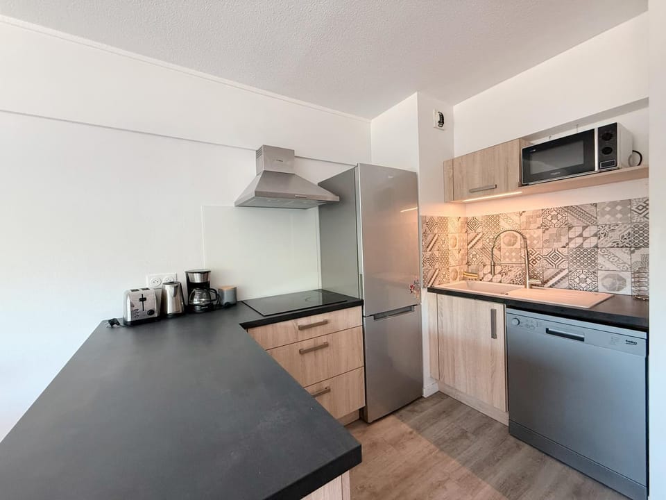 Coffee/tea facilities, kitchen