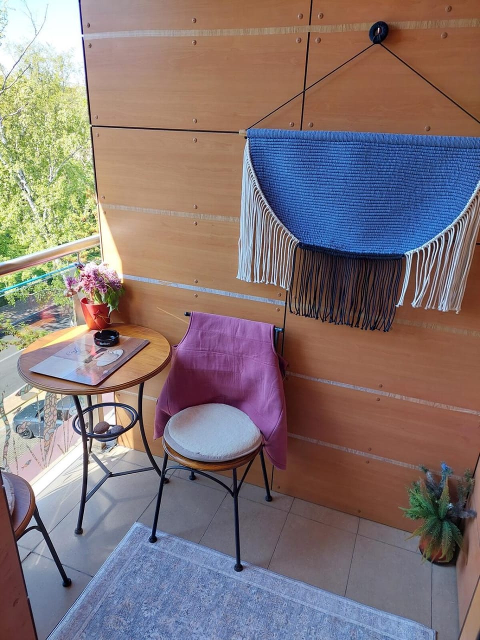 Patio, Day, Balcony/Terrace, Seating area, Dining area