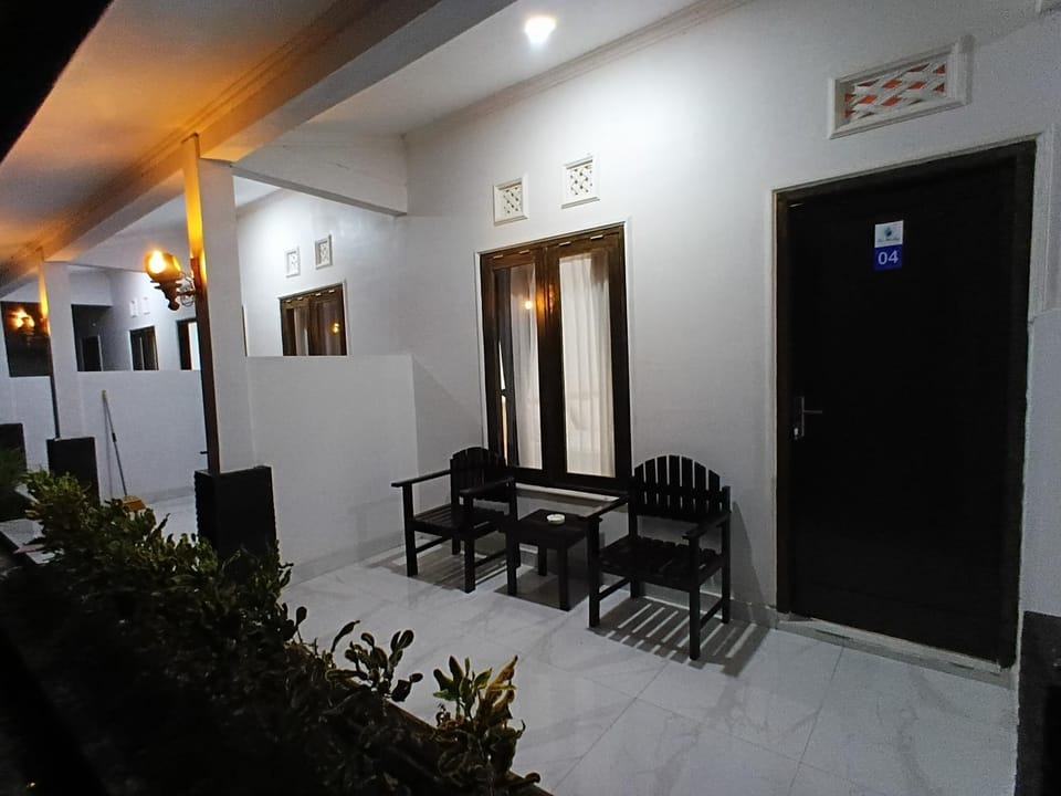 Night, Living room, Seating area