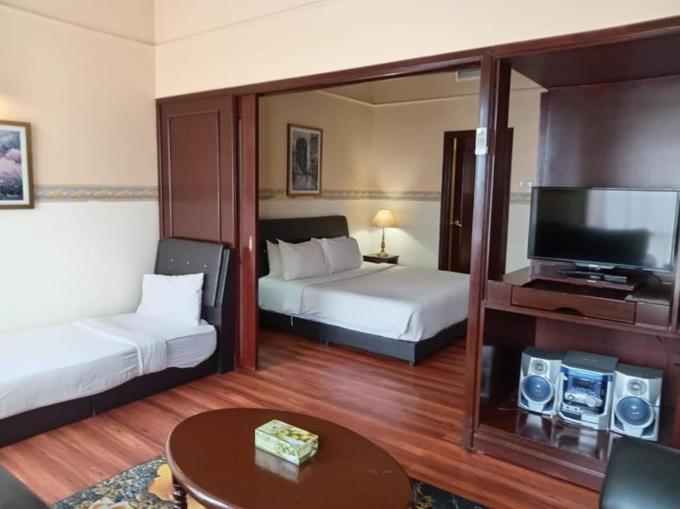 TV and multimedia, Living room, Bedroom