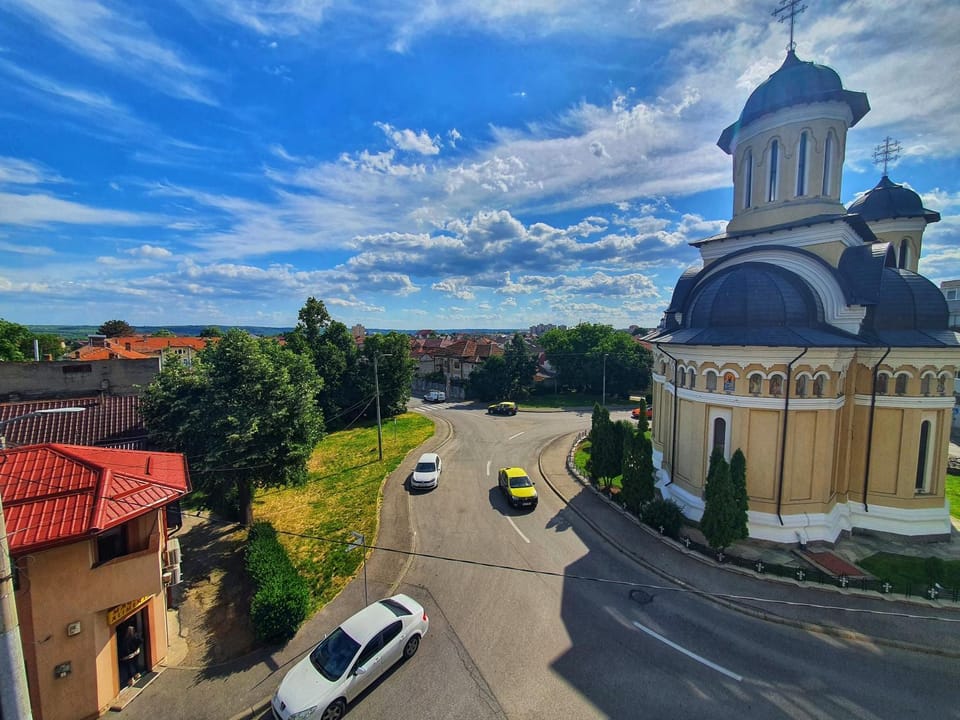 Day, Neighbourhood, Bird's eye view, City view, Parking